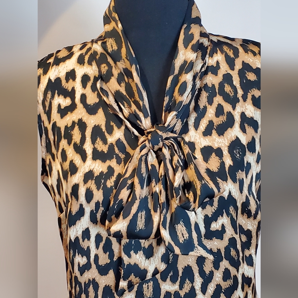 NWT Animal Print Top ( Size 6)